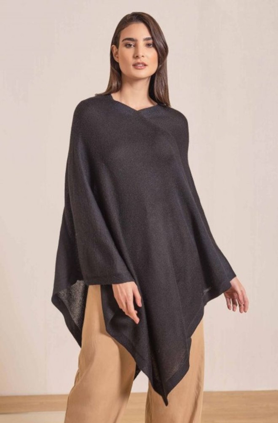 Damen KUNA Essentials | Alpaka Basic Strickponcho Almendra Kuna Essentials