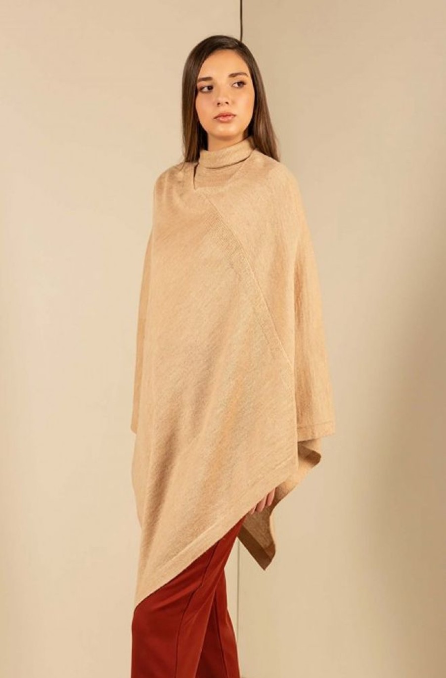 Damen KUNA Essentials | Alpaka Basic Strickponcho Almendra Kuna Essentials